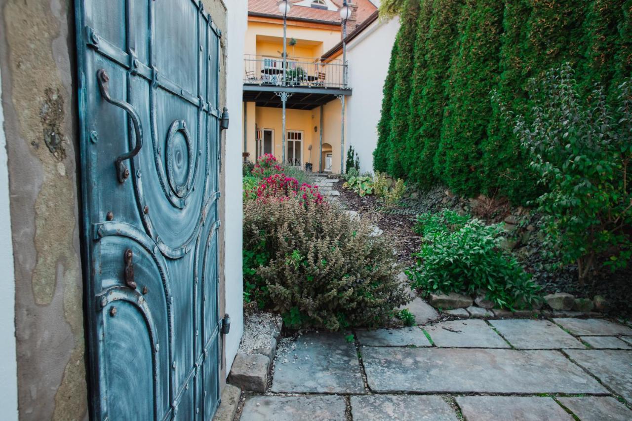 Boutique Hotel Templ Mikulov Exterior photo